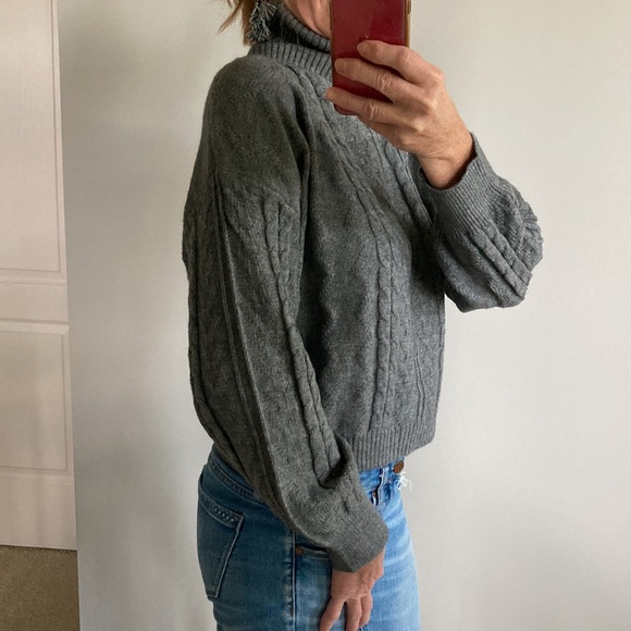 Grey Cable Knit Cropped Turtleneck Sweater - Picture 3 of 9